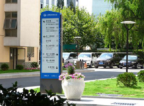 松溪哪些因素影响宣传栏的制作？